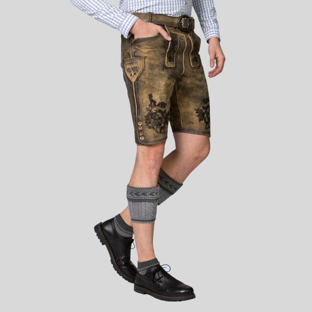 More than just Lederhosen: Discover the essential men's accessories to elevate your traditional look.